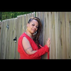 Meet your Posher, Cheketa